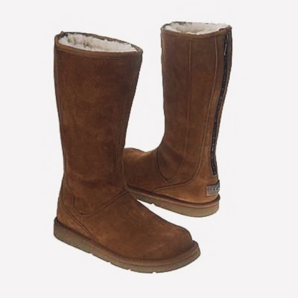 ✨ UGG Australia Knightsbridge Brown Boots ✨